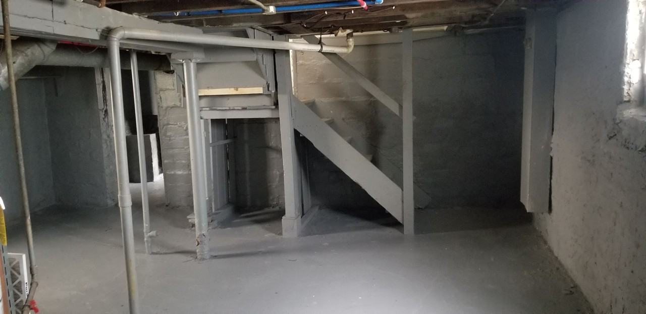 2302 Hood Ave - Photo 6 of 50