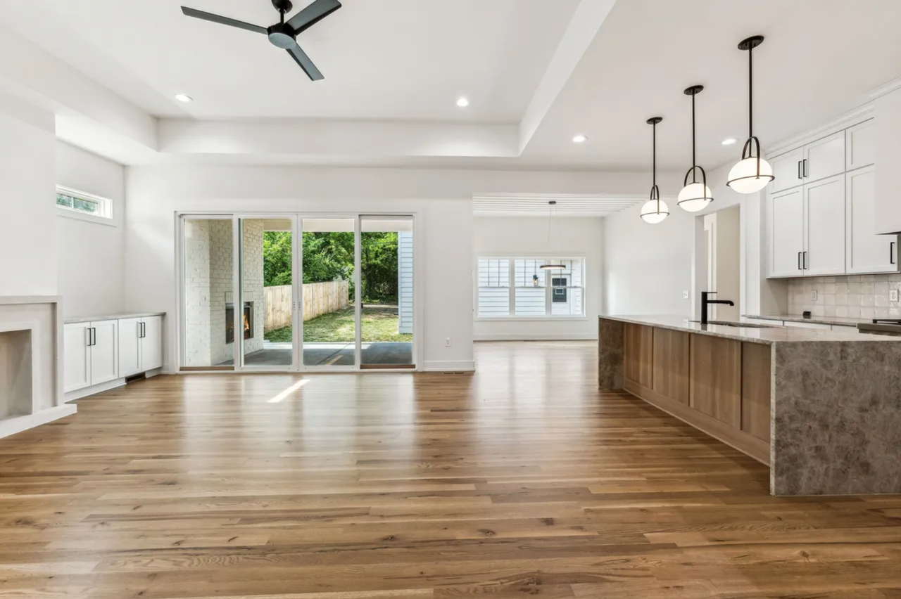 3903 Elkins Ave - Photo 7 of 41