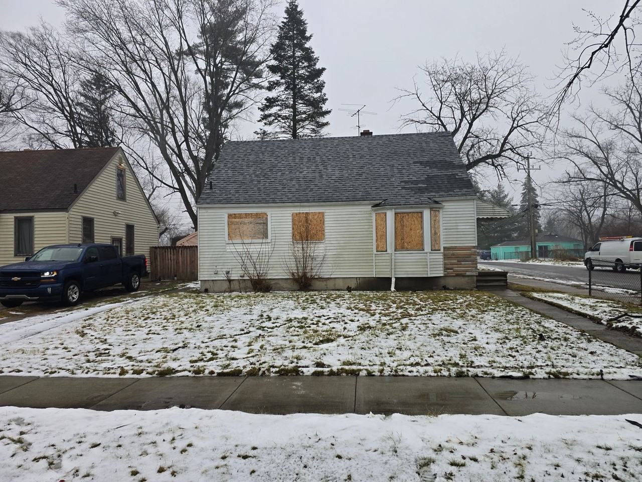 17300 Winston St - Photo 4 of 4