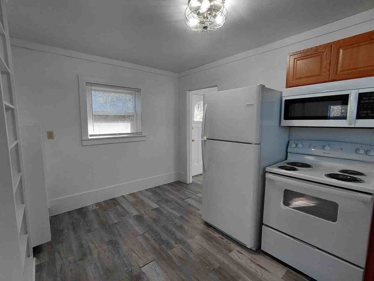 1815 Vichy Rd - Photo 3 of 8