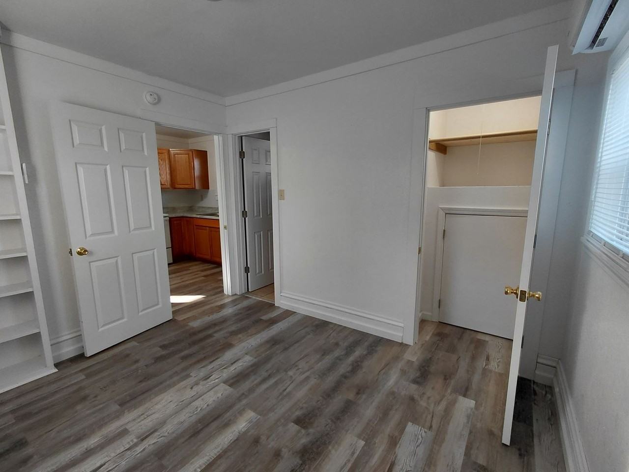 1815 Vichy Rd - Photo 6 of 8