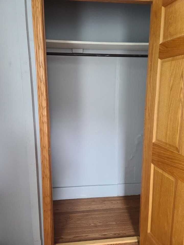 911 W Church St - Photo 6 of 6