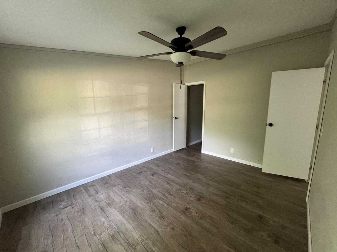 15784 Sumac Rd - Photo 2 of 10