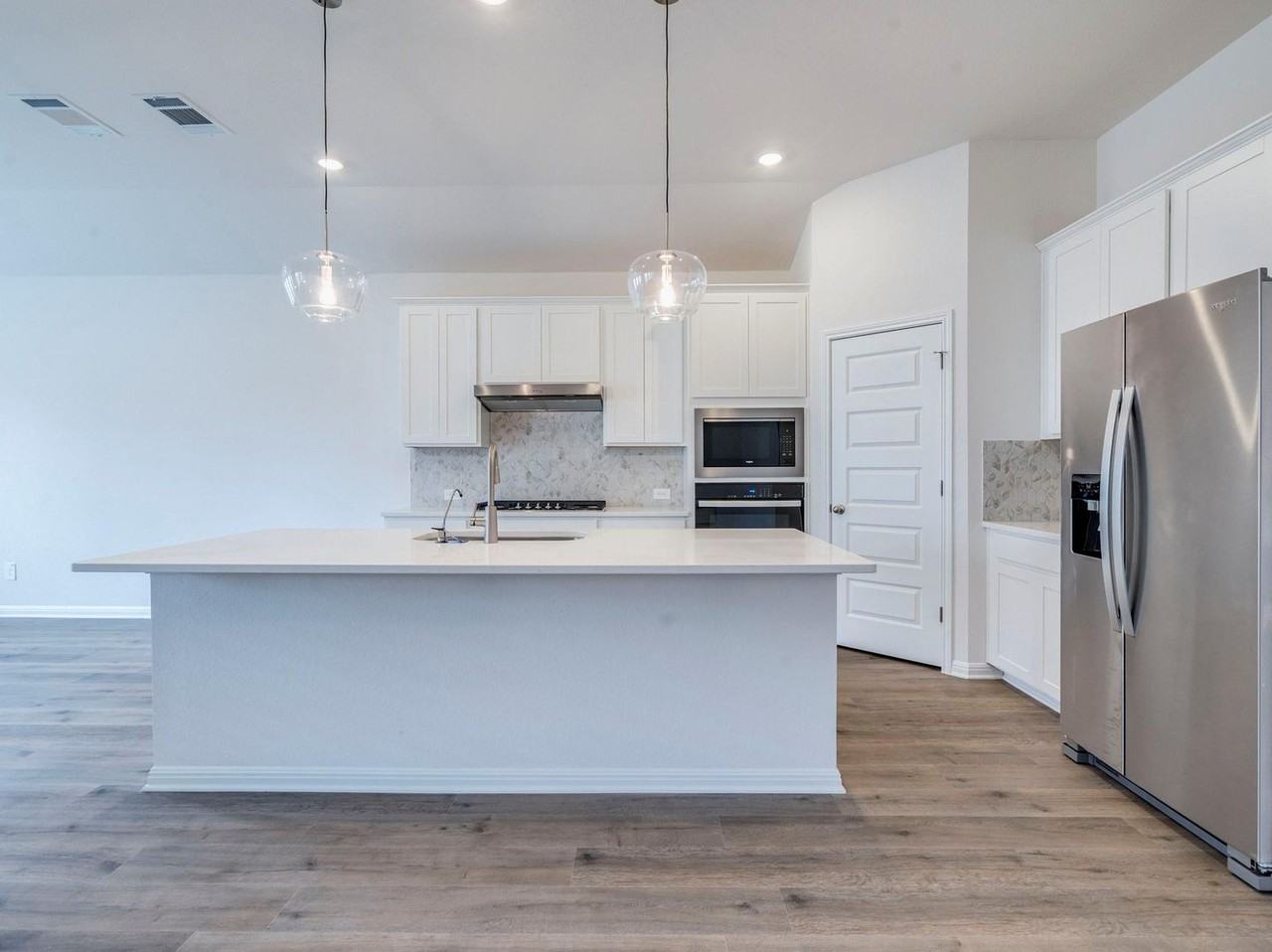 227 Cathedral Mountain Dr - Photo 2 of 13