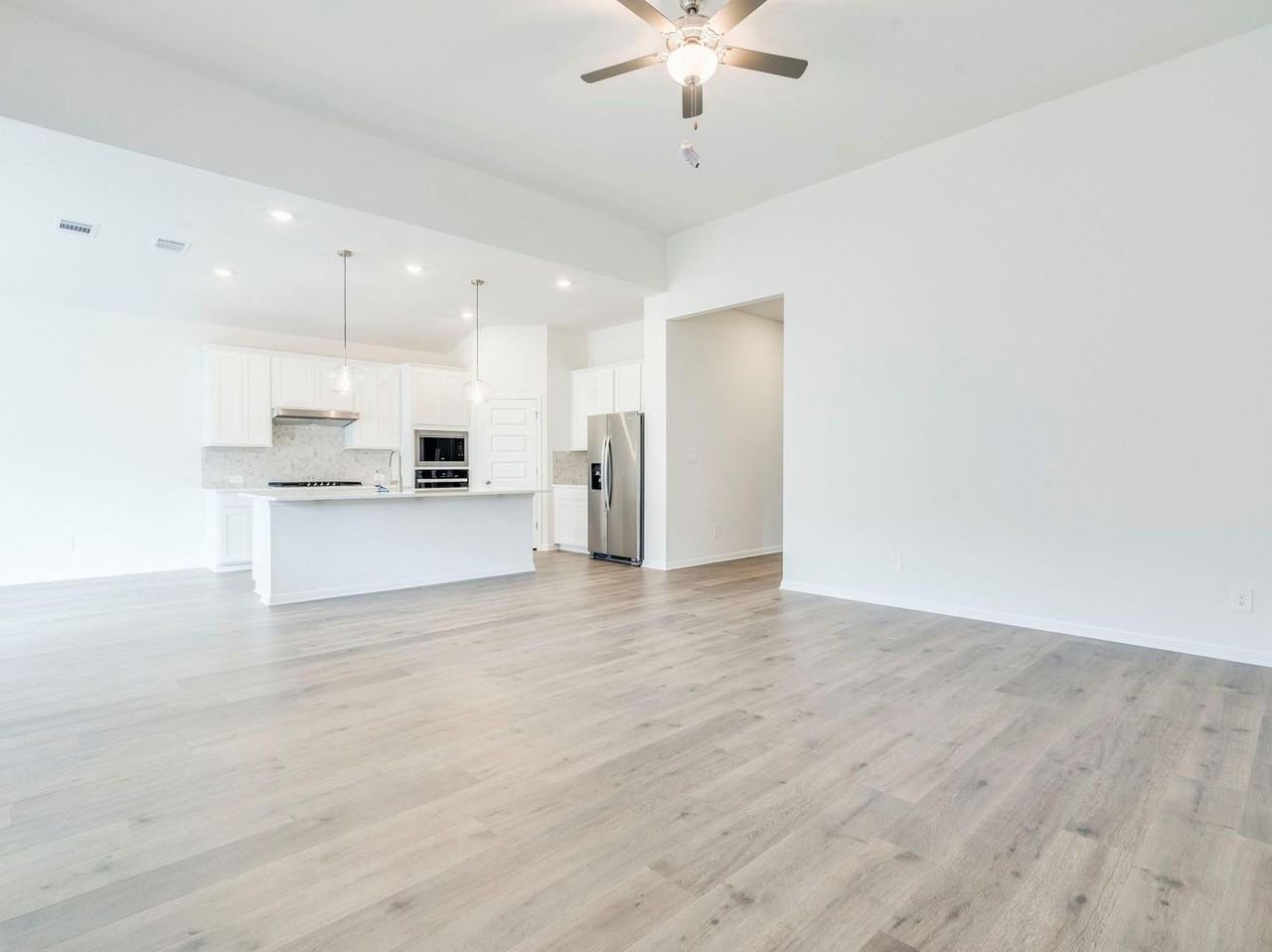 227 Cathedral Mountain Dr - Photo 5 of 13