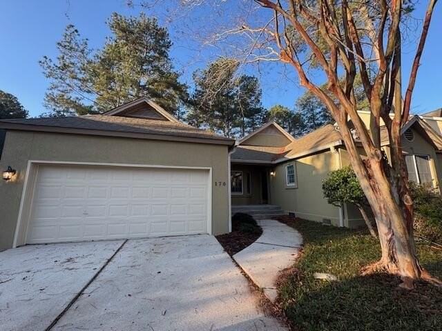 170 Boxwood Rd - Photo 3 of 34