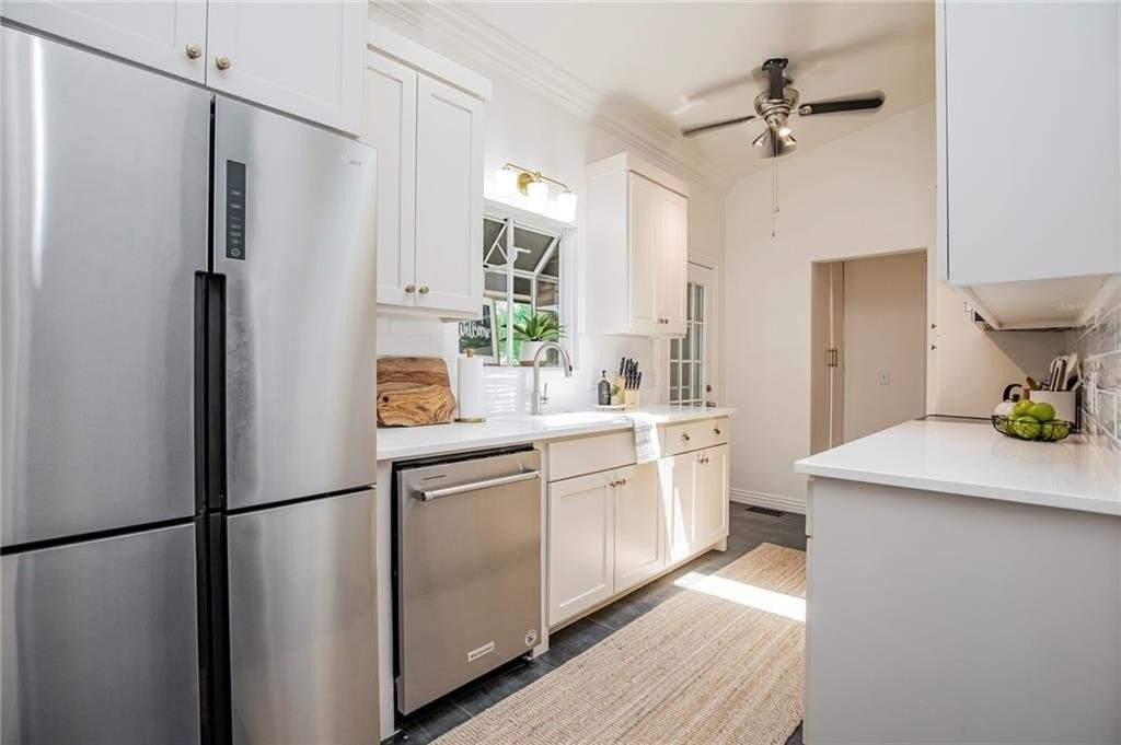 1 Rader Ln - Photo 5 of 31