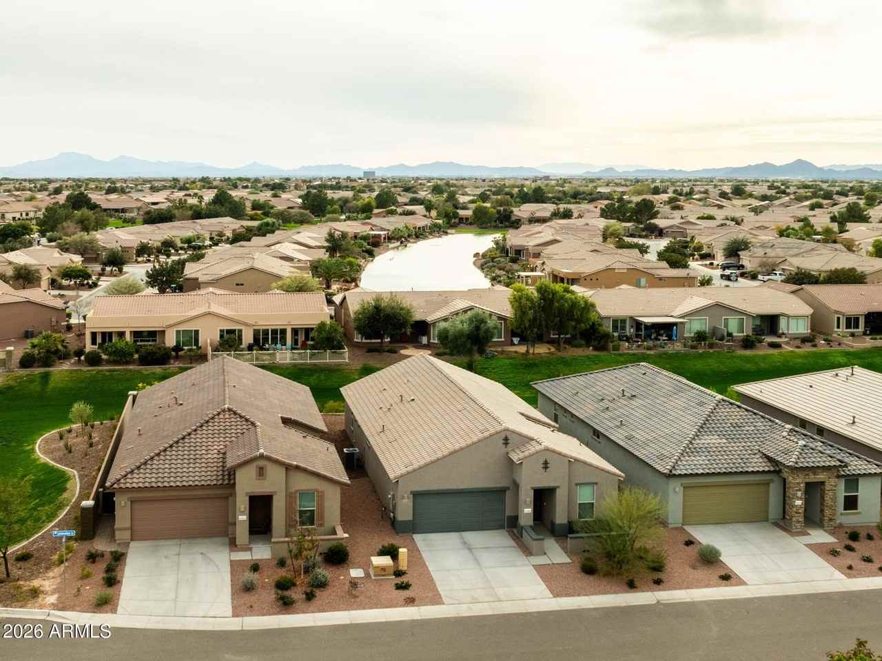 41885 W Celebration Ln - Photo 6 of 34