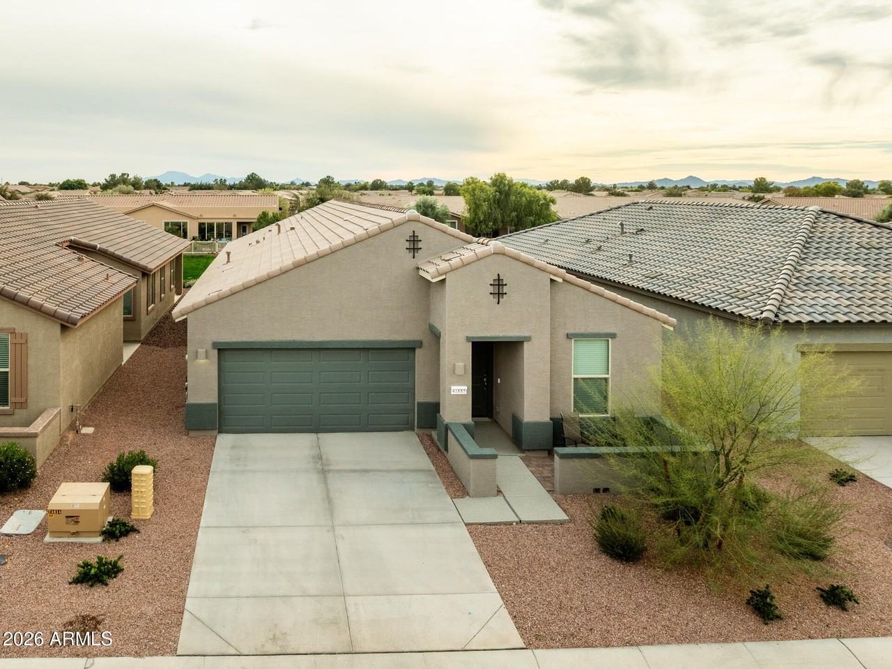 41885 W Celebration Ln - Photo 7 of 34