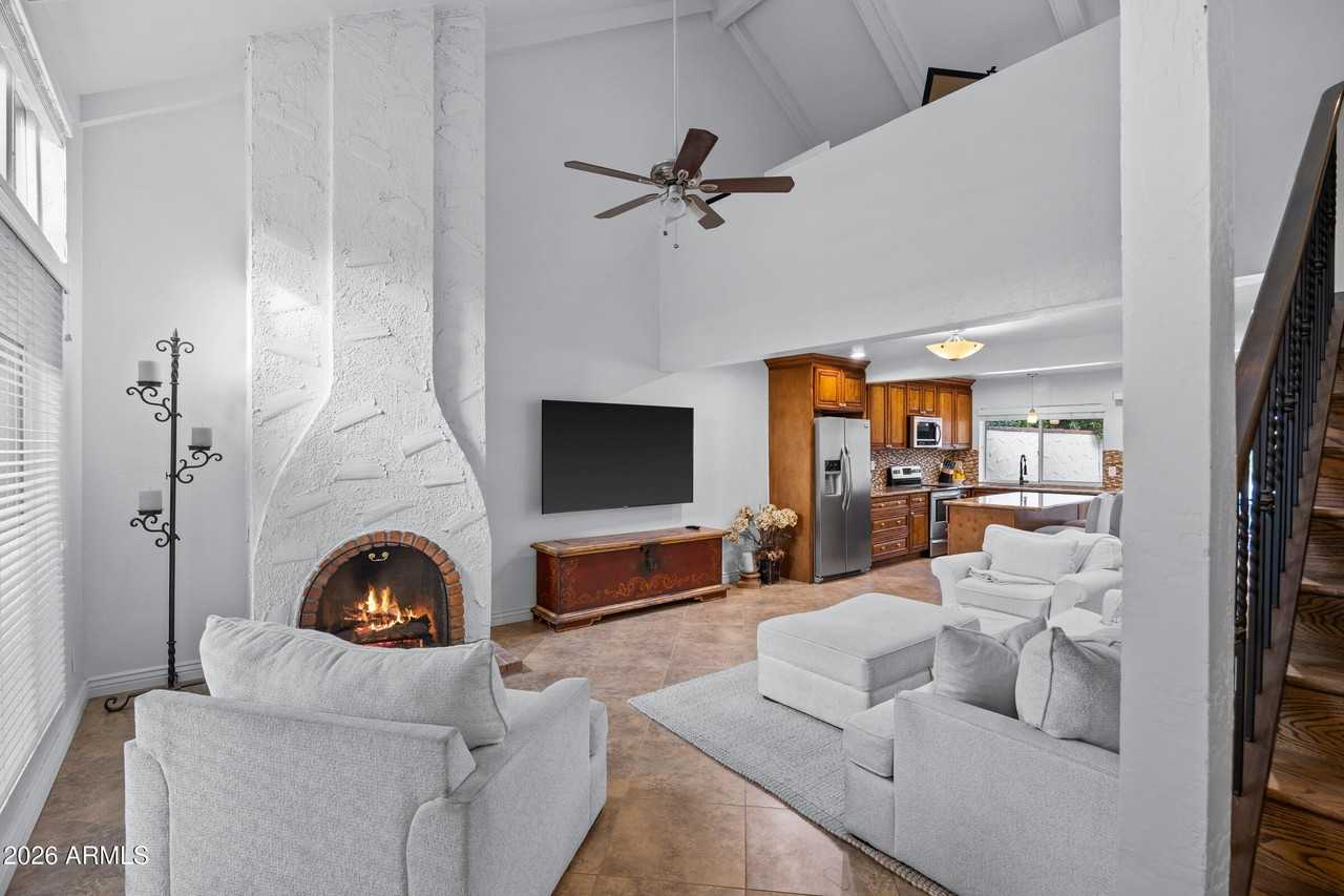 7118 E Buena Terra Way - Photo 7 of 50