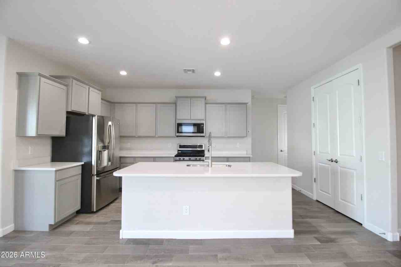 38184 W Santa Monica Ave - Photo 6 of 38