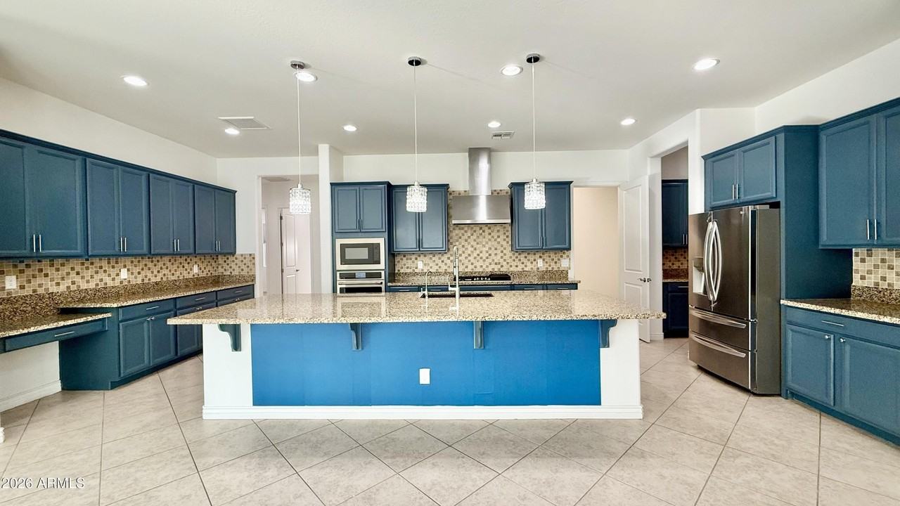 3355 E Constance Way - Photo 6 of 42