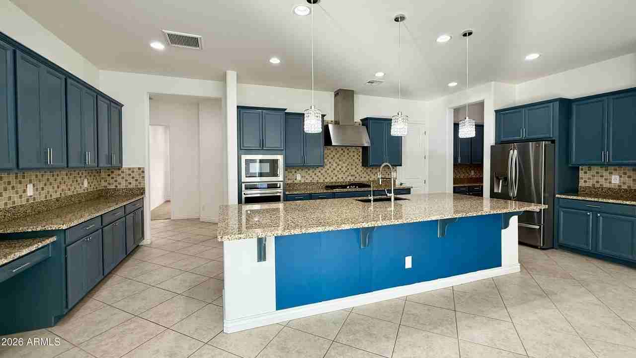 3355 E Constance Way - Photo 7 of 42