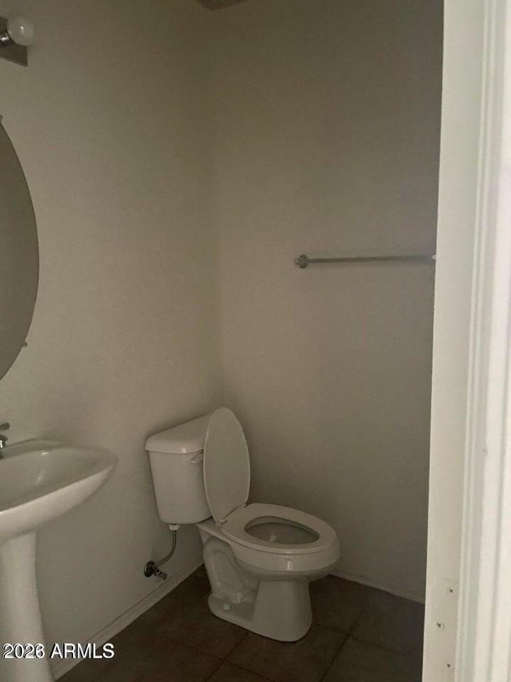 8419 W Salter Dr - Photo 6 of 16