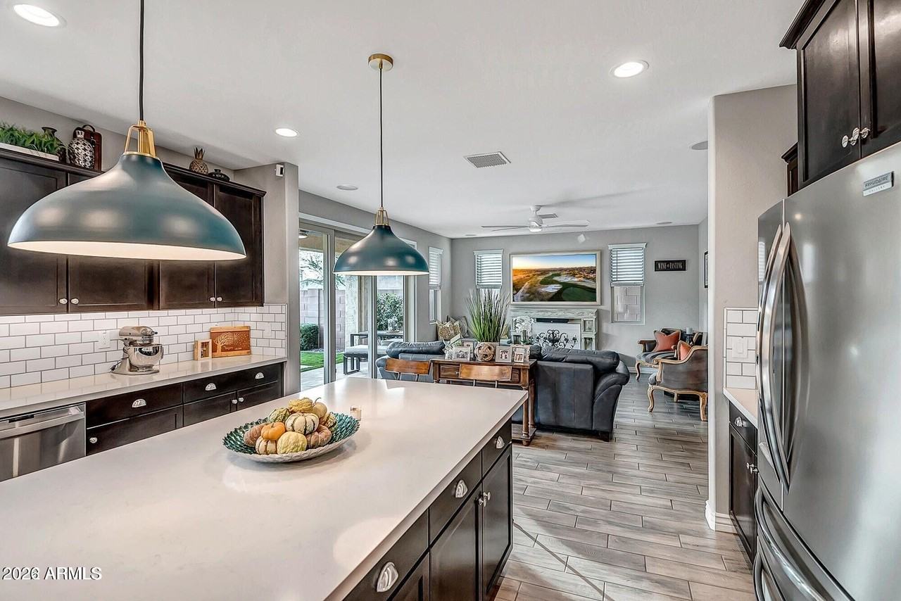 517 E Balao Dr - Photo 7 of 23