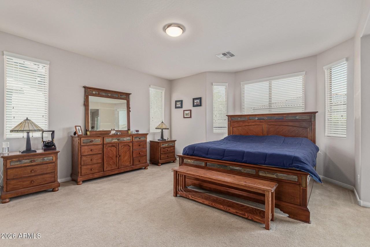 17504 W Redwood Ln - Photo 7 of 18