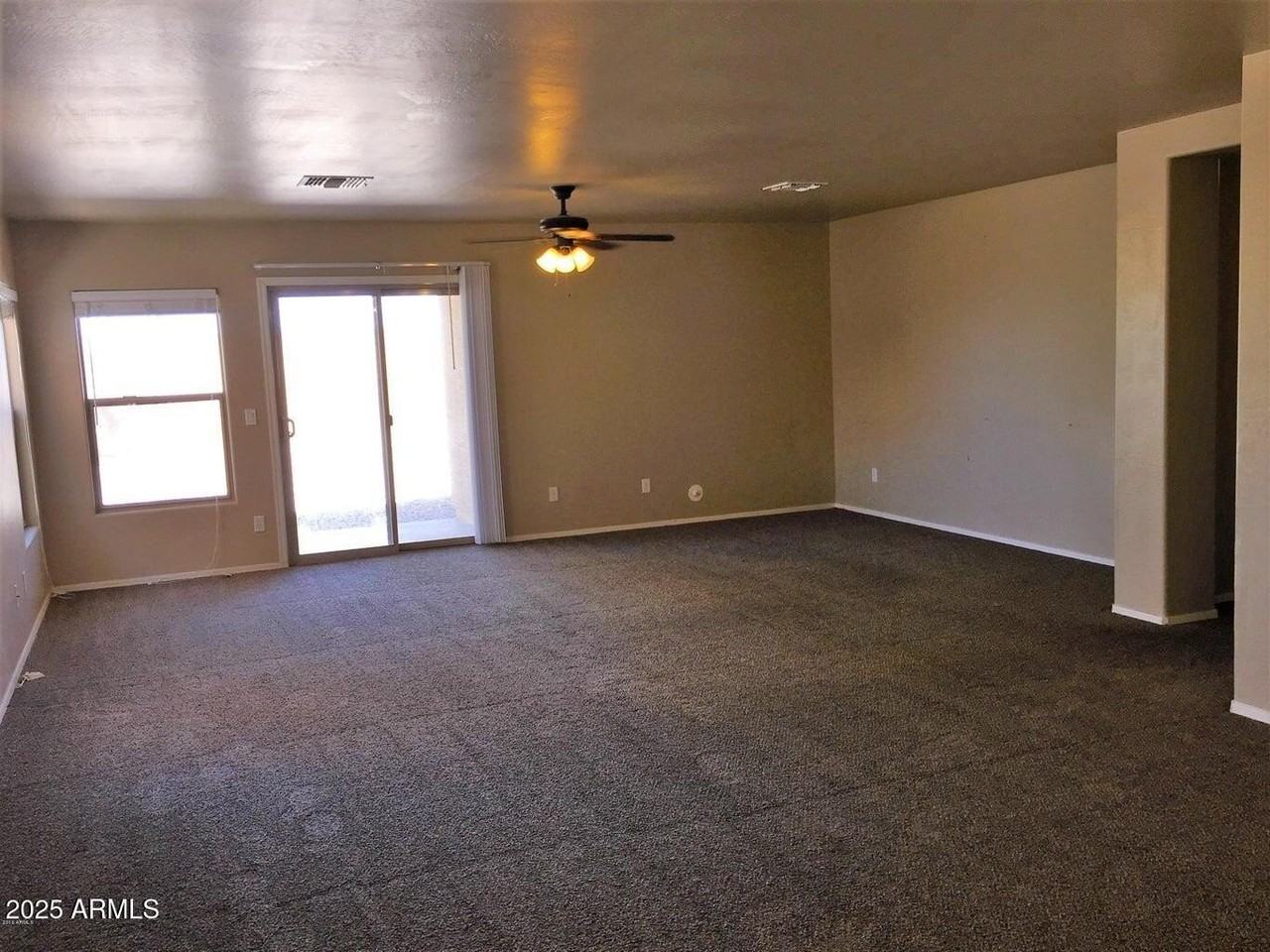 307 S Carter Ranch Rd - Photo 6 of 17