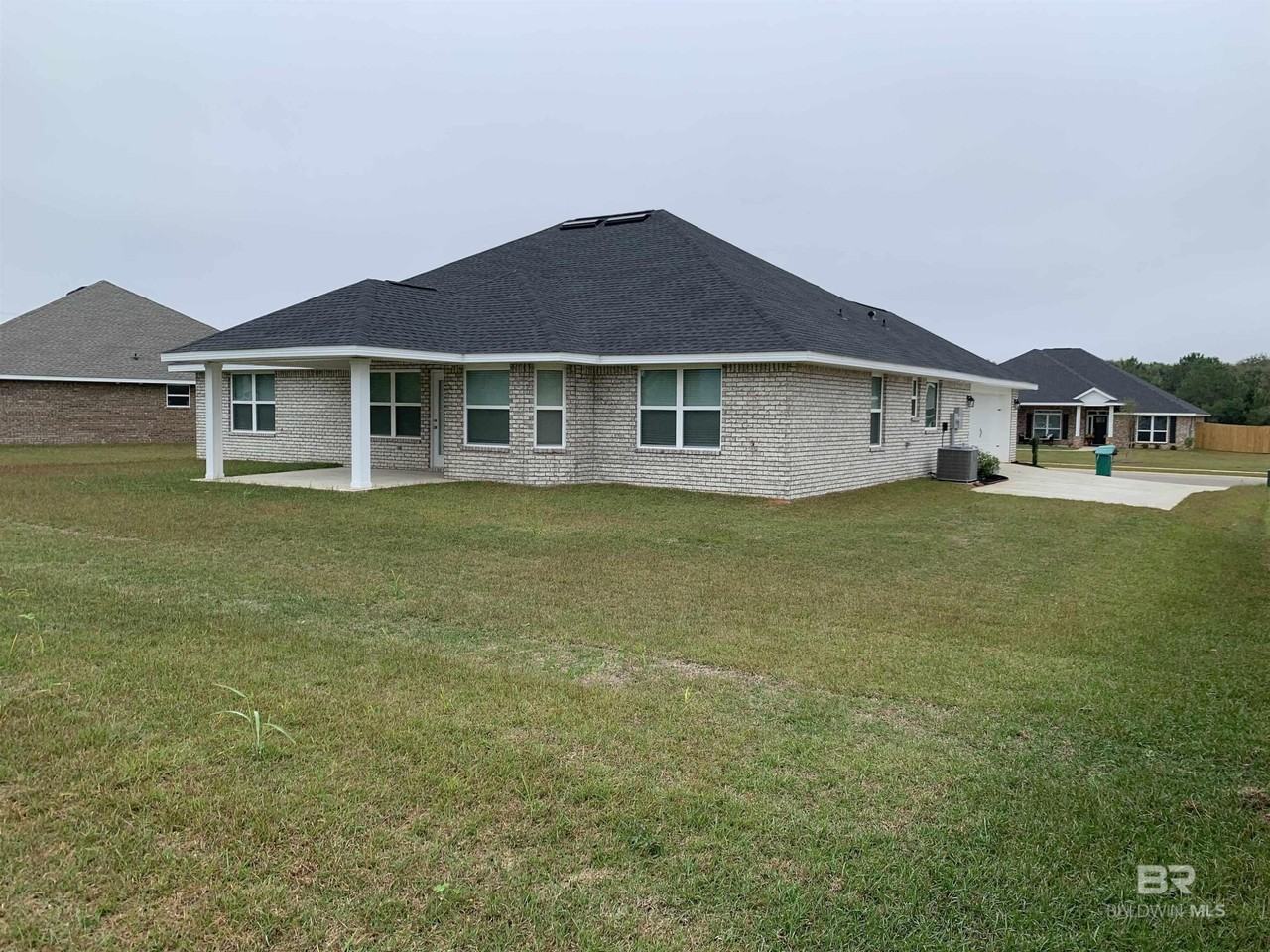 1329 Makaira Dr - Photo 4 of 28