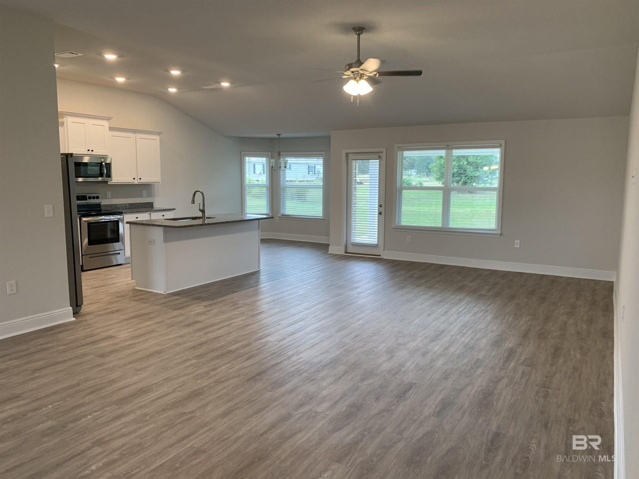 1329 Makaira Dr - Photo 7 of 28