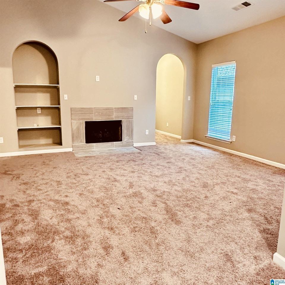 5333 Cottage Cir - Photo 3 of 14