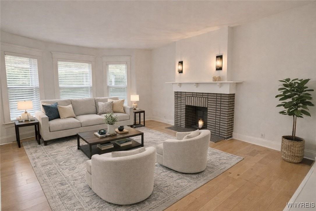 95 Inwood Pl Apt 2 #2 - Photo 3 of 22