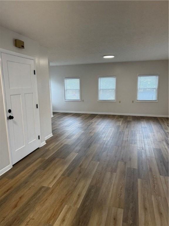 202 E High St - Photo 4 of 9