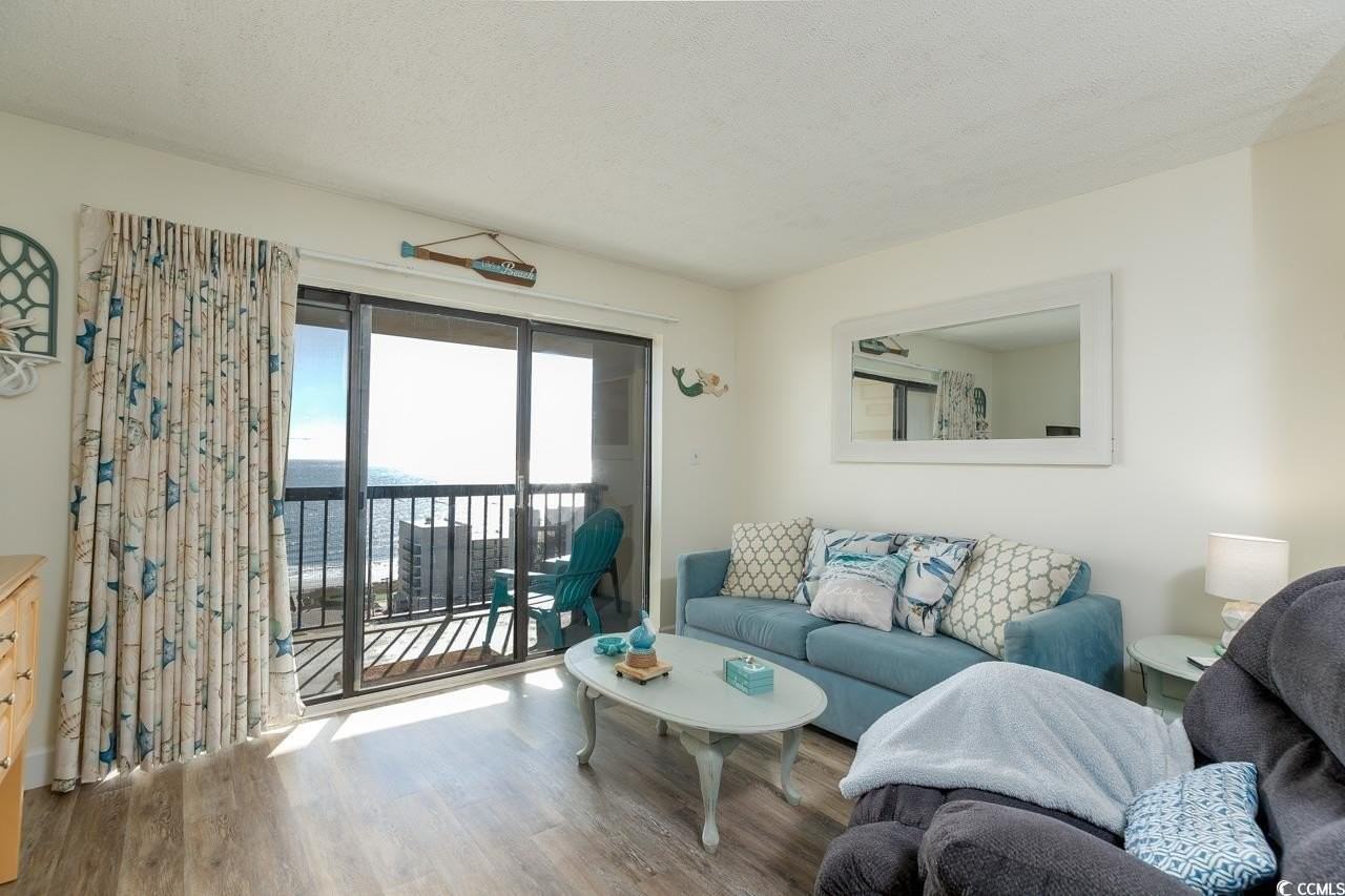 201 75th Ave N - Photo 3 of 17