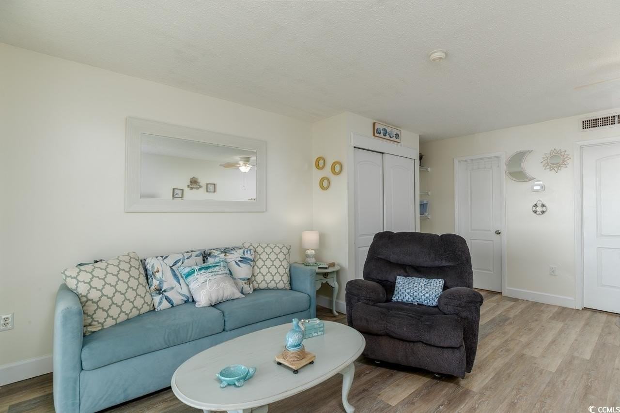 201 75th Ave N - Photo 4 of 17