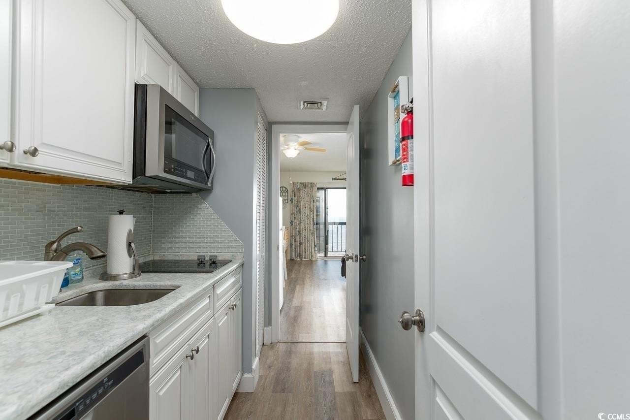 201 75th Ave N - Photo 7 of 17