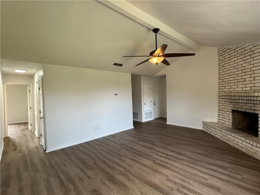 3406 Crestoak Dr - Photo 4 of 15