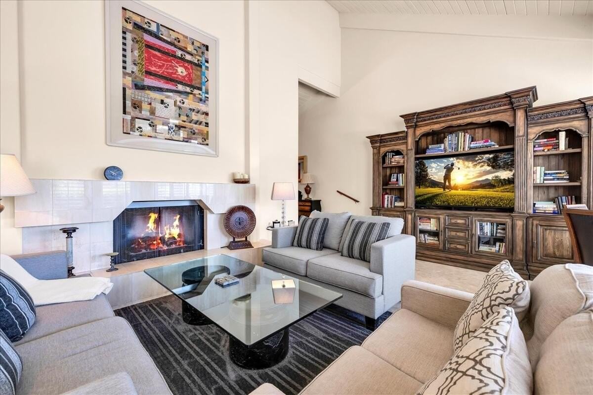 34820 Mission Hills Dr - Photo 4 of 36