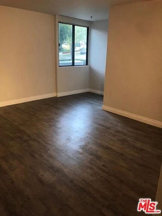 10660 Wilshire Blvd Apt 102 #102 - Photo 6 of 13