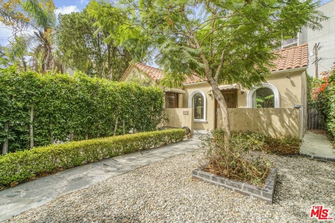 1051 S Stanley Ave - Photo 3 of 27