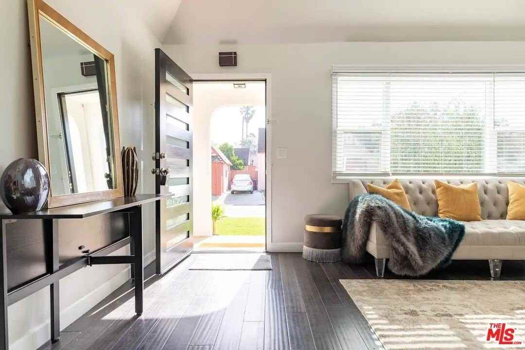 1207 Reynolds Dr - Photo 5 of 28