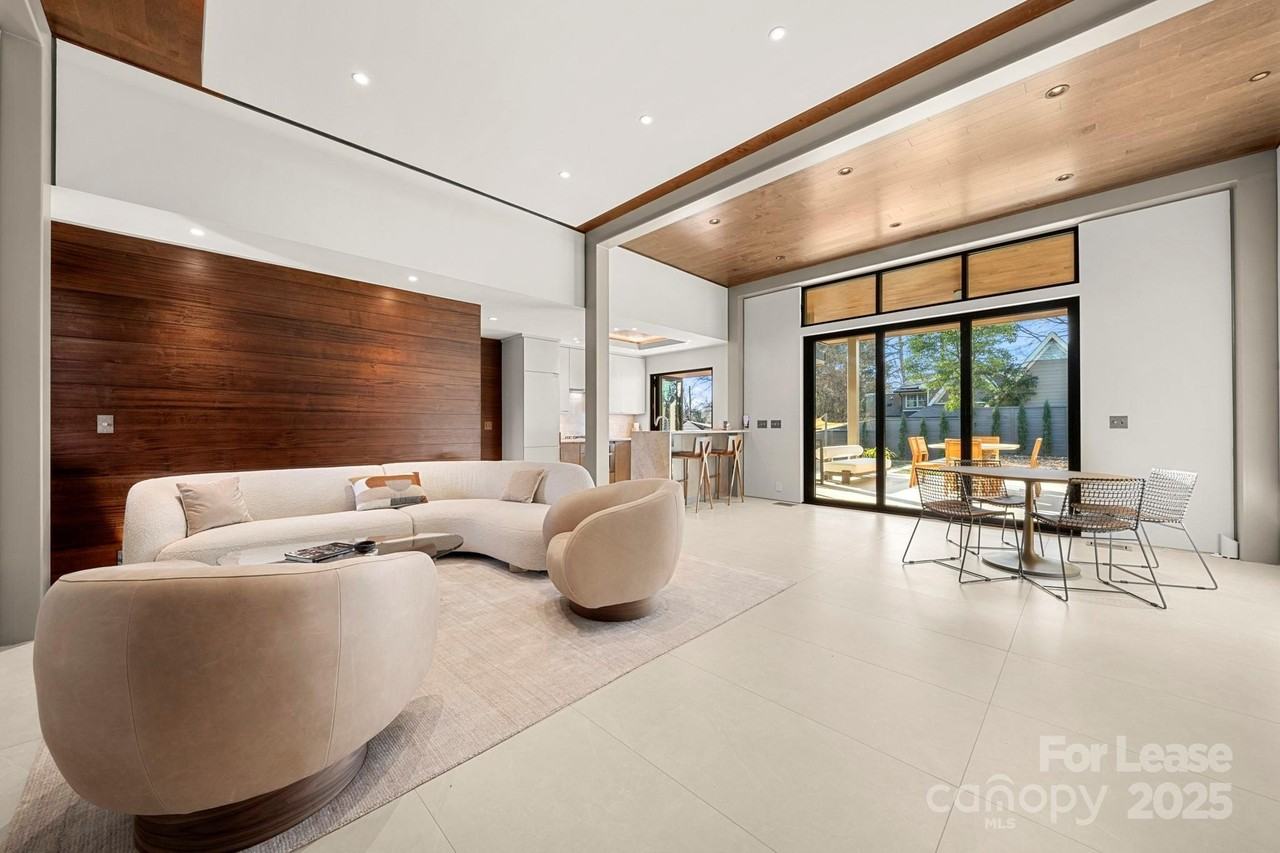 1709 Dearmon Dr - Photo 7 of 48