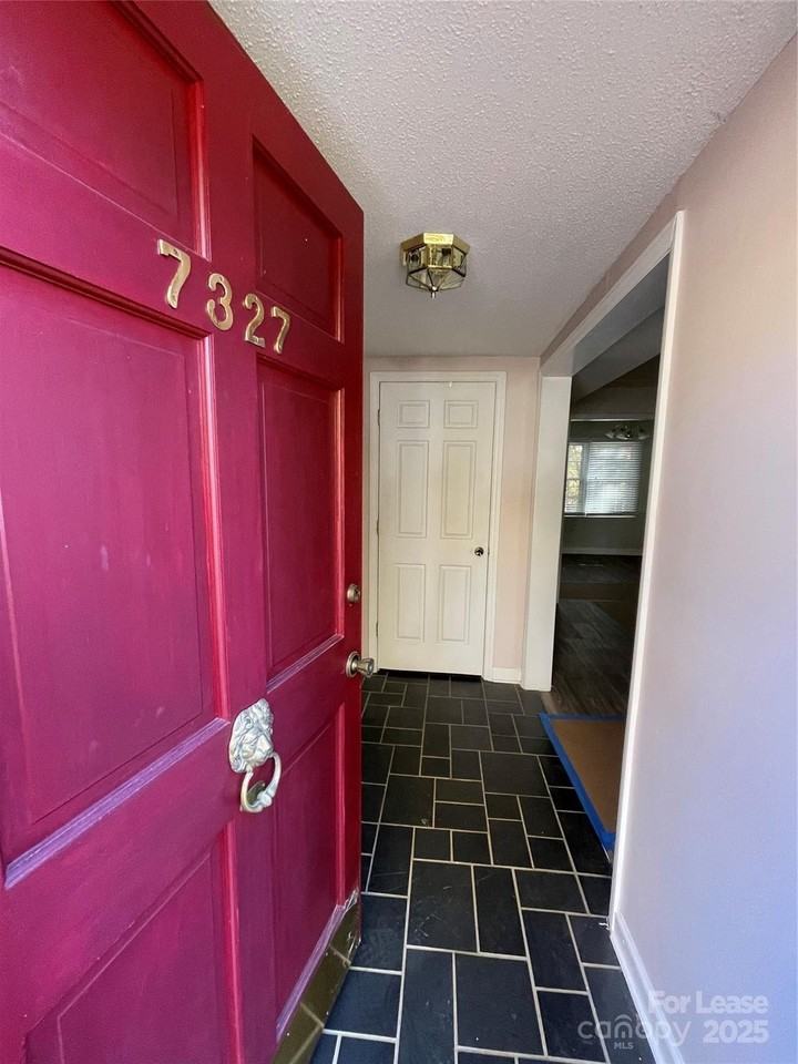 7327 Ricewell Rd - Photo 4 of 22