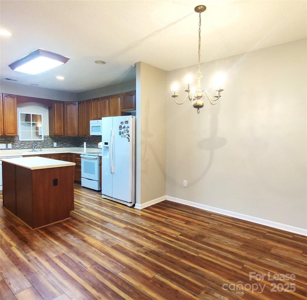 4482 Antelope Ln - Photo 3 of 20