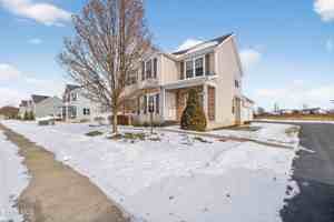 featured image of 8 Coronado Way