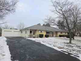 featured image of 643 Upper Market St