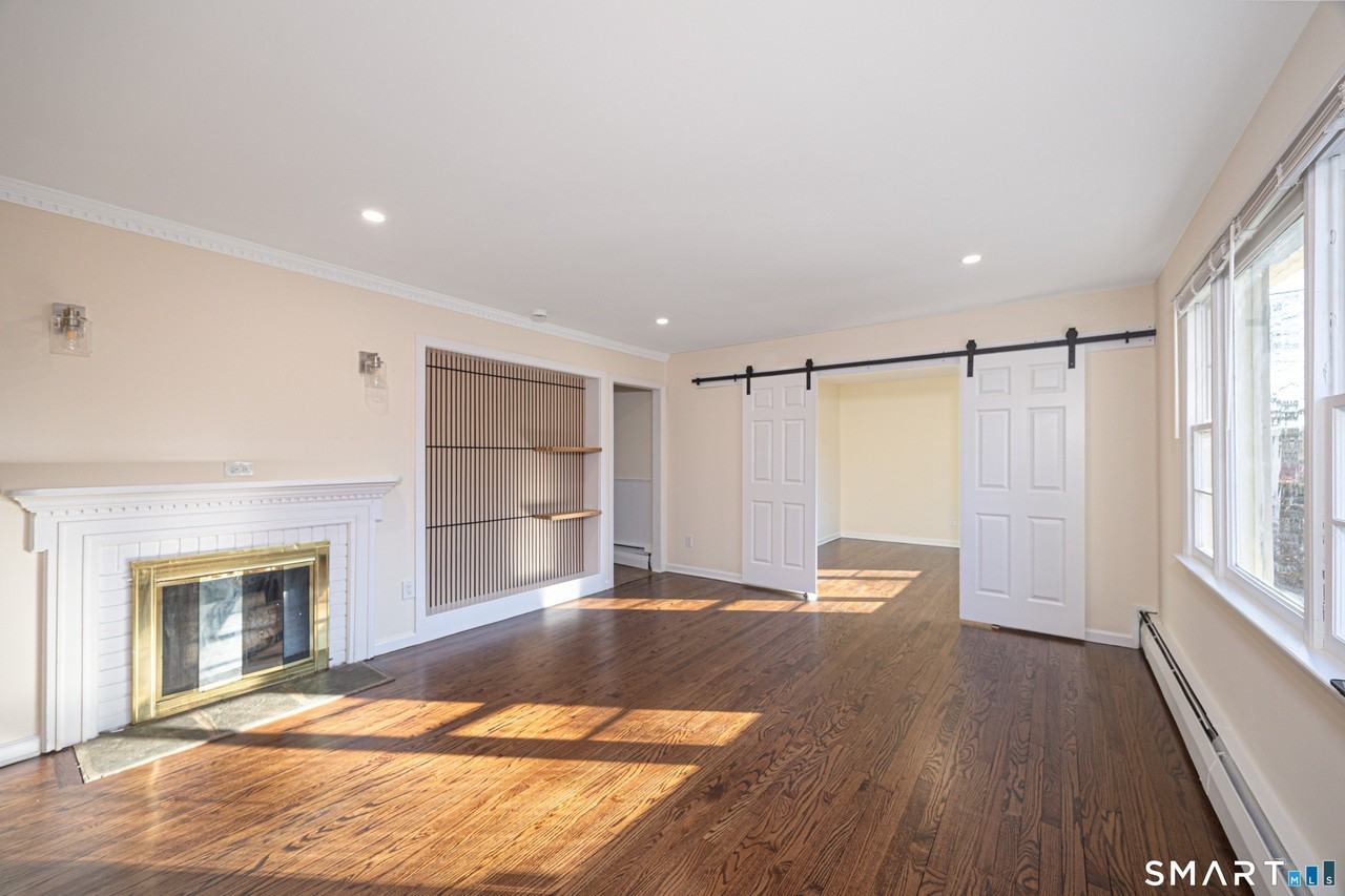 55 Glendale Rd - Photo 2 of 25