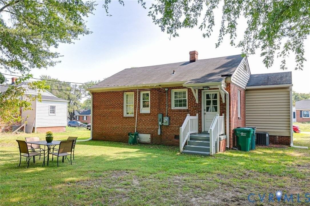 4606 Chipoax Ave - Photo 2 of 12