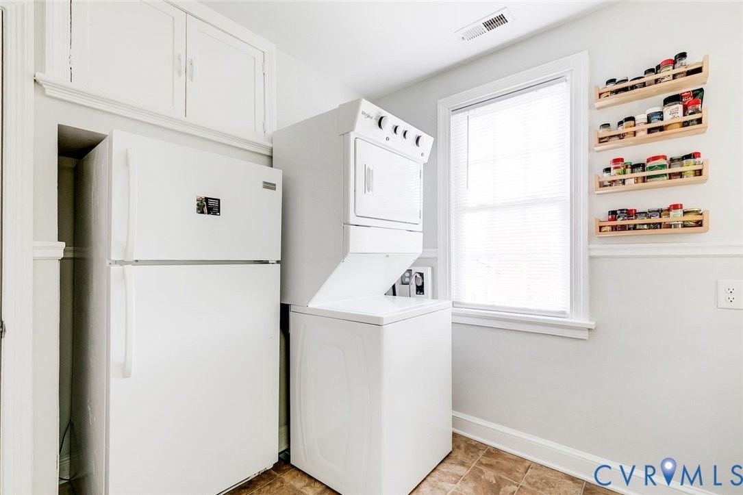 4606 Chipoax Ave - Photo 4 of 12