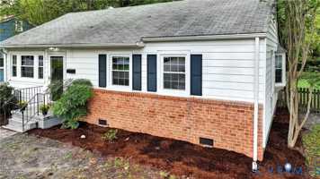 featured image of 6100 Hampstead Ave