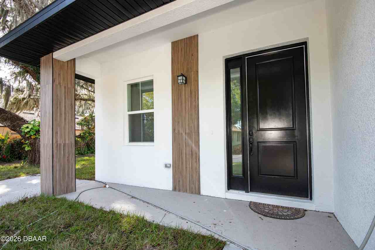 618 N Duss St Unit A #A - Photo 3 of 26