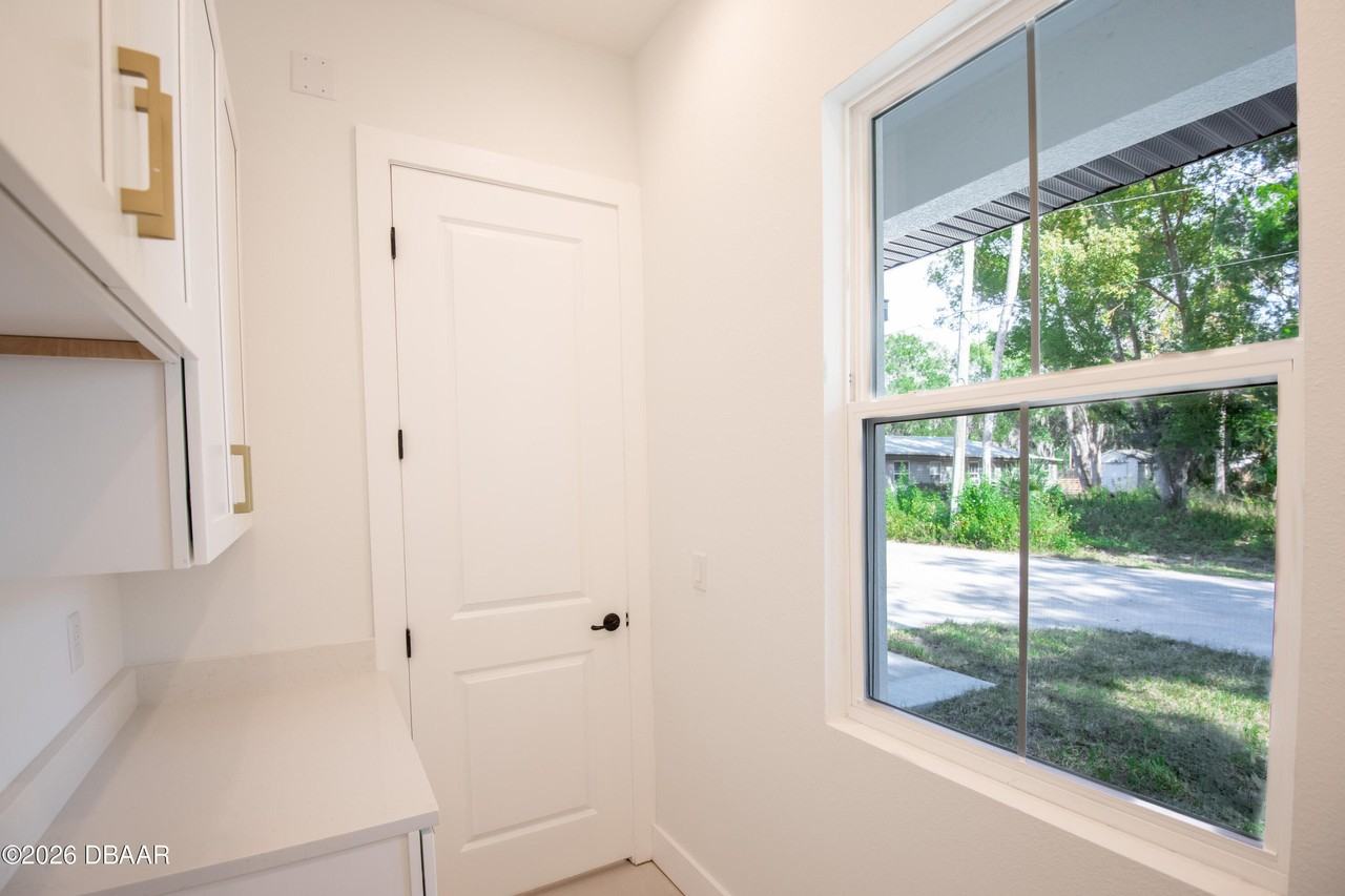 618 N Duss St Unit A #A - Photo 6 of 26