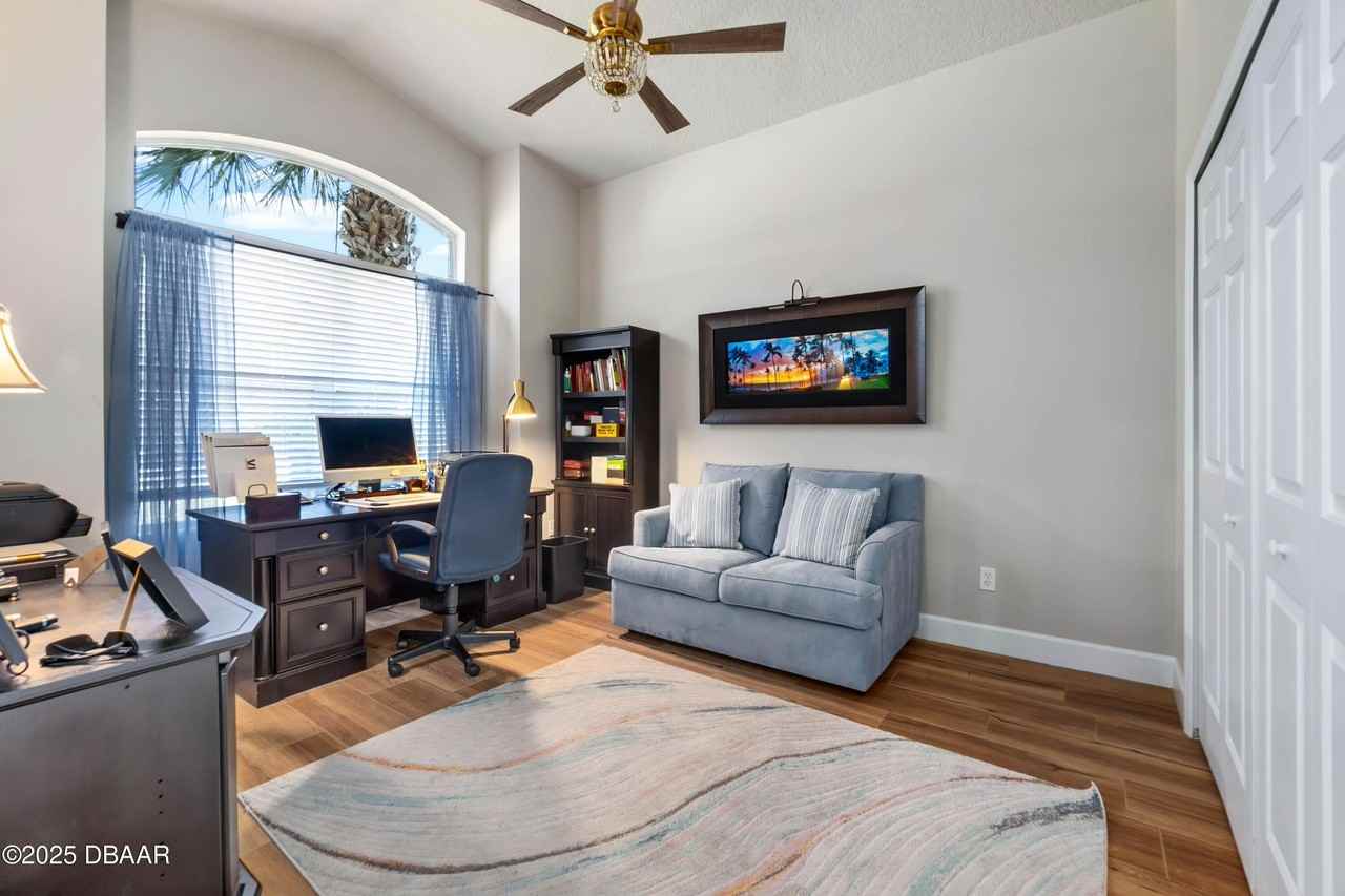 1234 Crown Pointe Ln - Photo 4 of 17