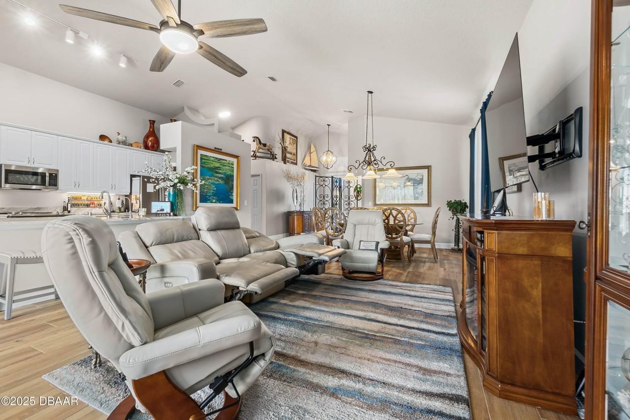 1234 Crown Pointe Ln - Photo 6 of 17