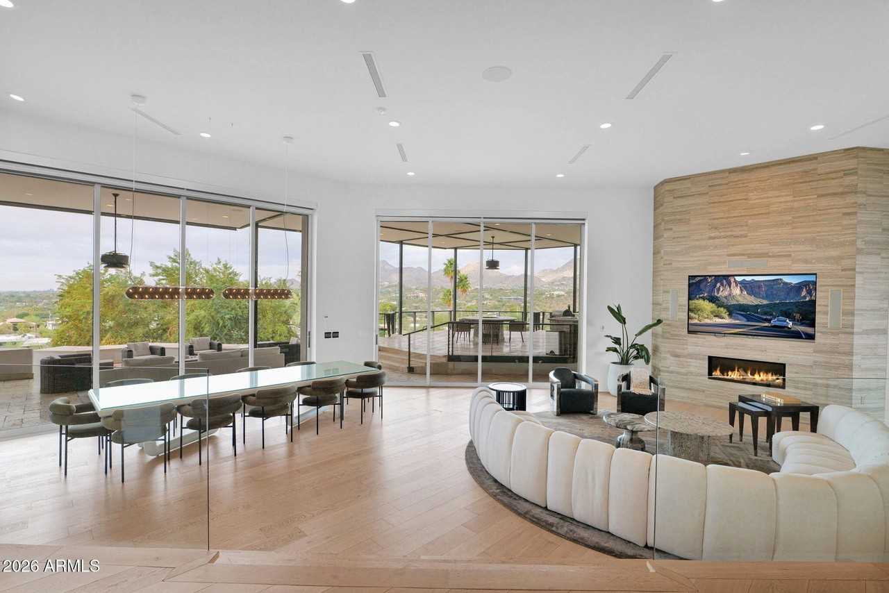 5632 N Camelback Canyon Dr - Photo 4 of 50