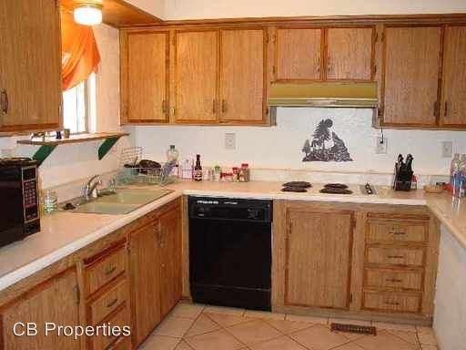 1579 Sunny Acres Rd - Photo 2 of 3