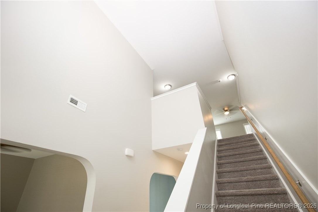 5709 Pondhaven Dr - Photo 4 of 50